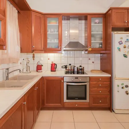 Dom wakacyjny Reseda House